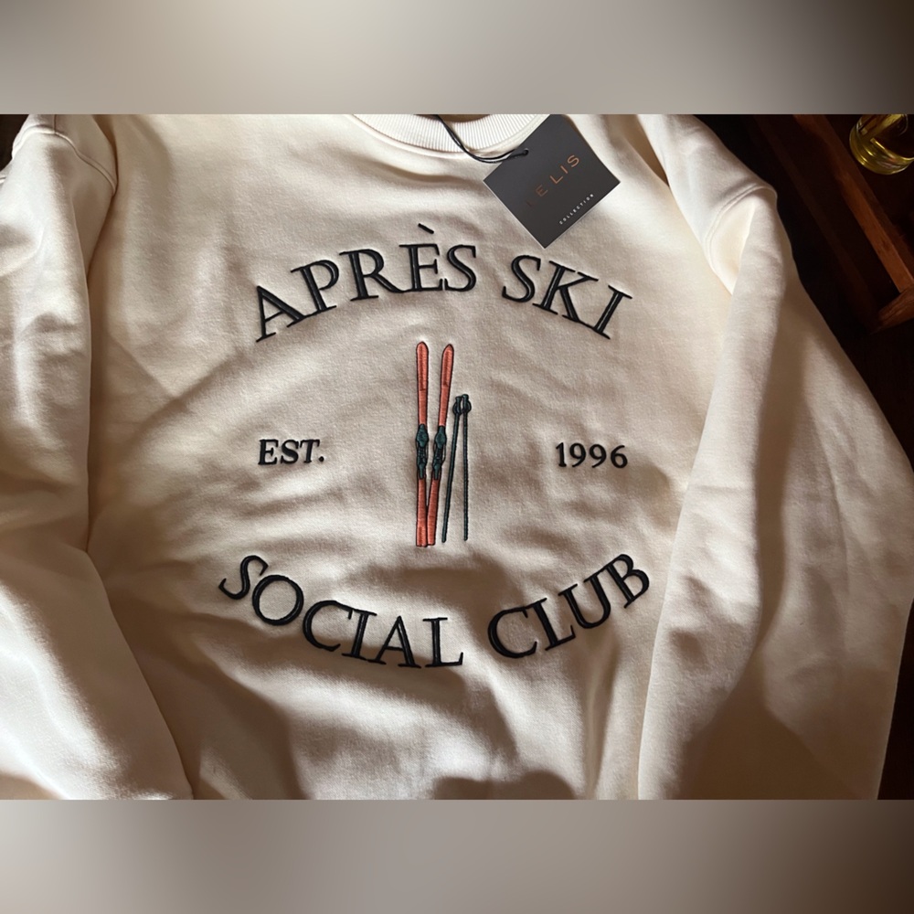 Brand new with tags Le Lis collection oversized apres ski social club - medium - Picture 2 of 5